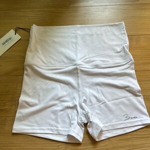Bamba Base Shorts